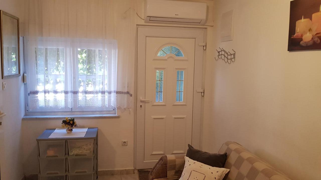 Ferienwohnung Sunrise Vir Exterior foto